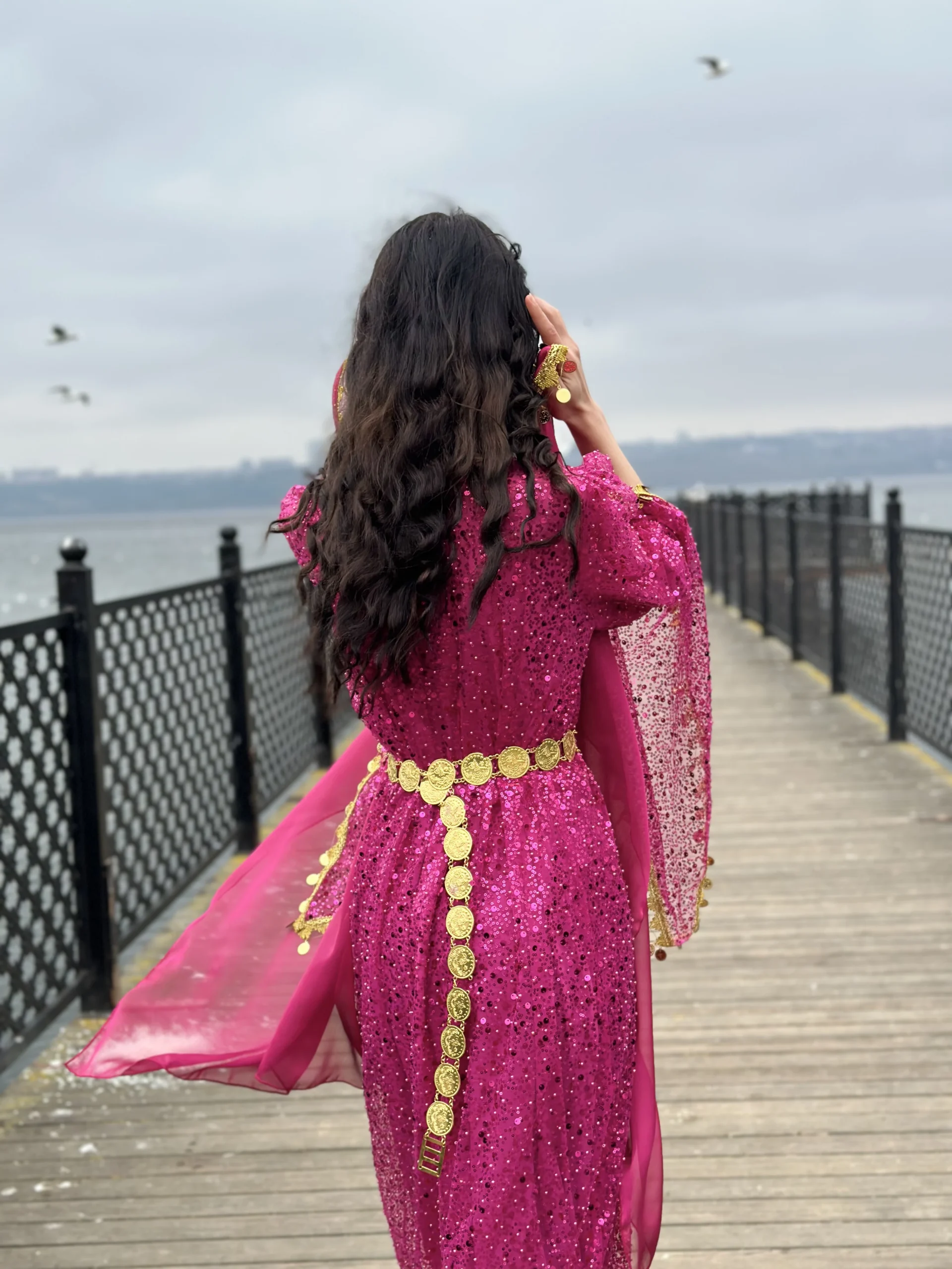 Özel Dikim Taşlı Pembe Kiras Fistan - Image 6