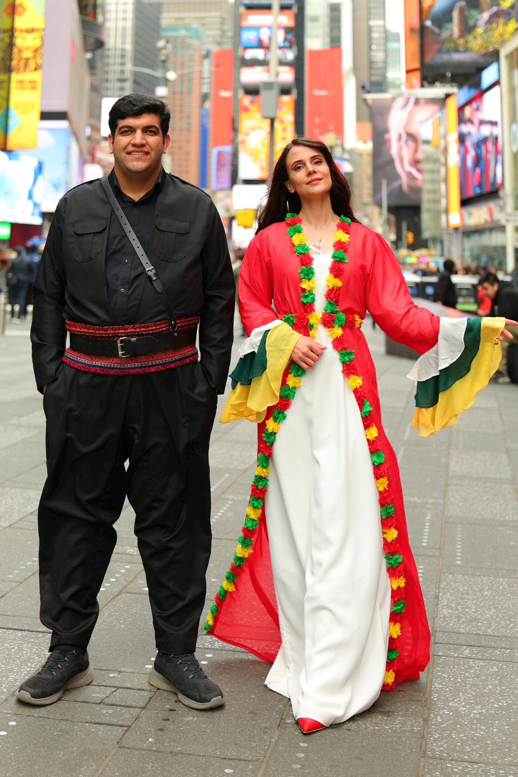 Kesk Sor Zer Kiras Fistan Newroz Kırmızı - Image 3