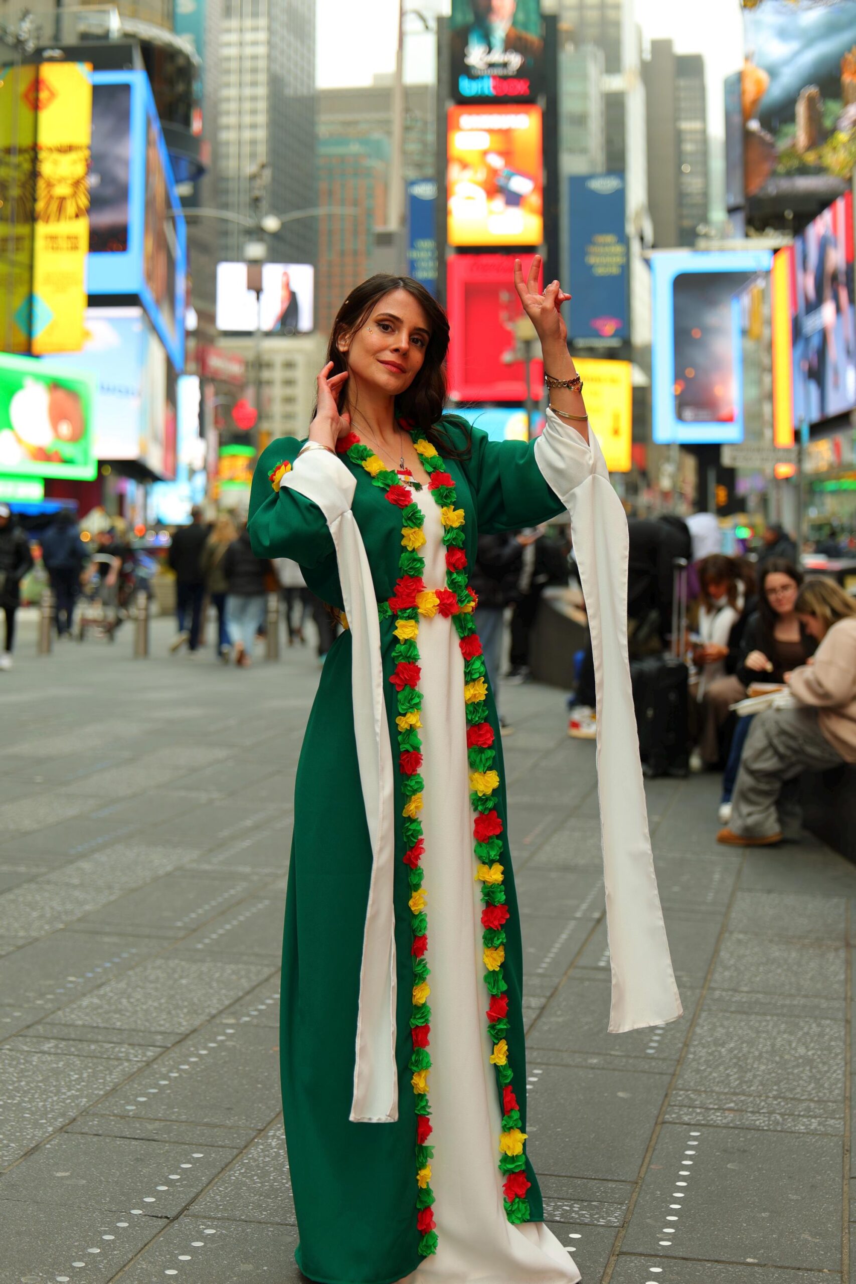 Kesk Sor Zer Kiras Fistan Newroz Yeşil - Image 2