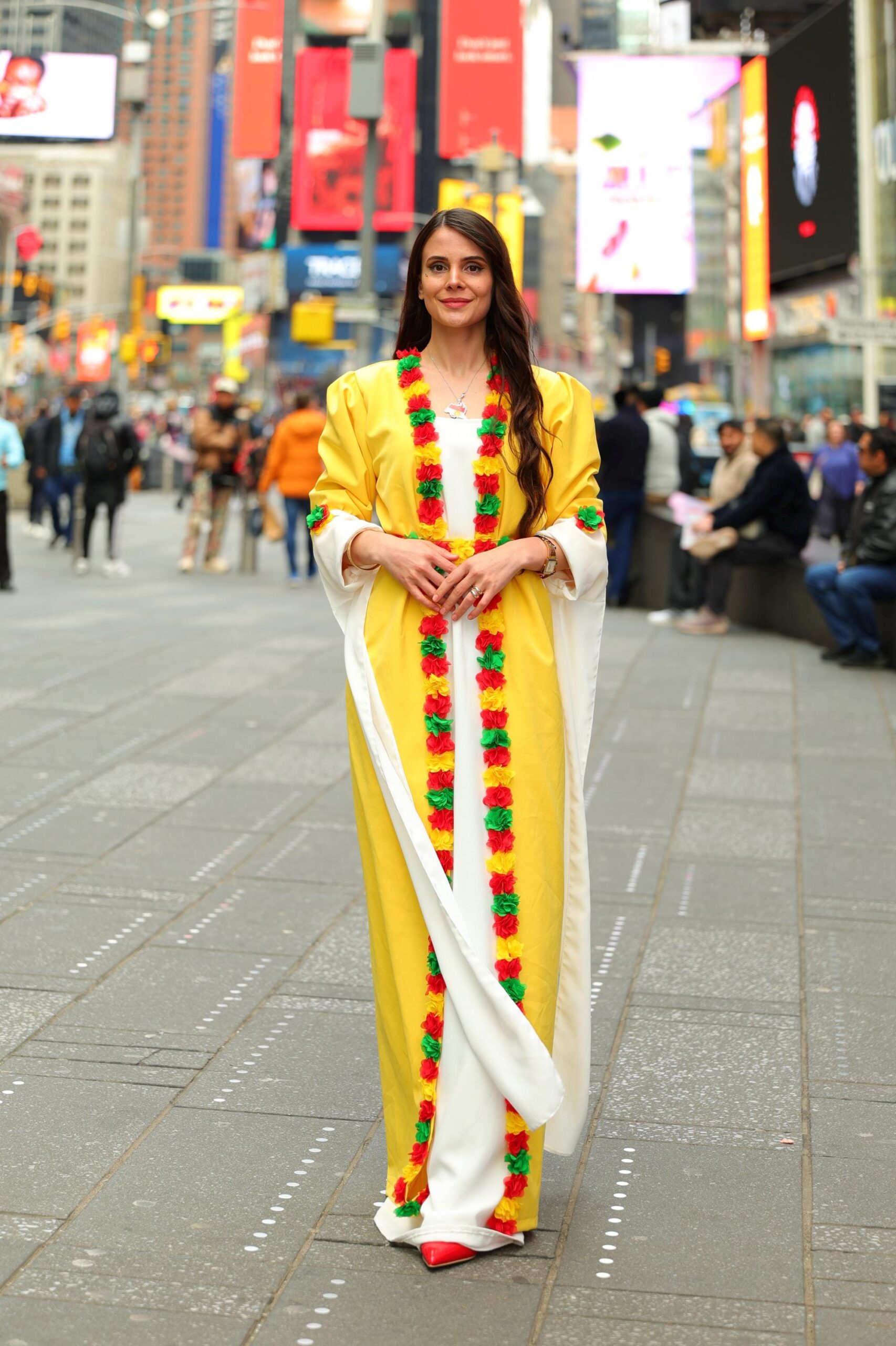 Kesk Sor Zer Kiras Fistan Newroz - Image 2