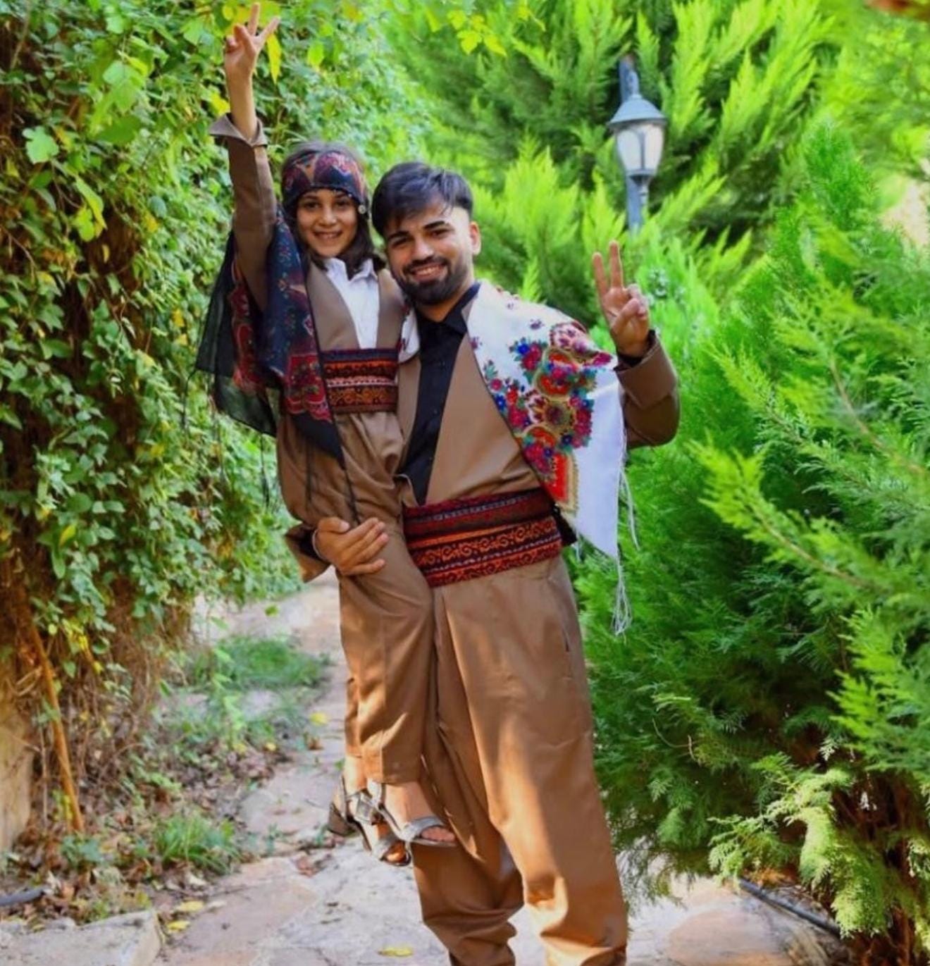 Kahve Tonu Şal û Şepik Orjinal Gabardin (Unisex) - Image 4