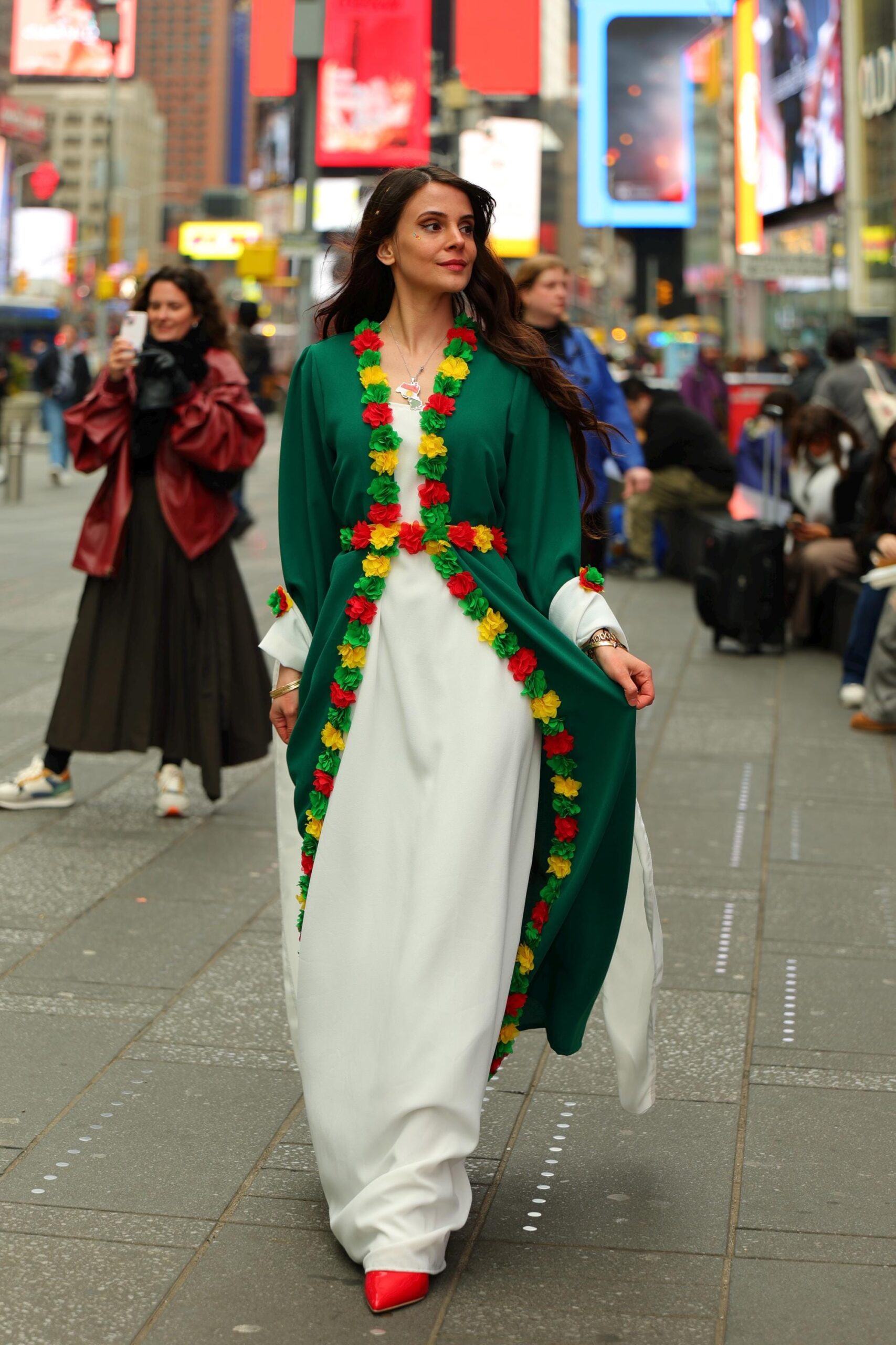 Kesk Sor Zer Kiras Fistan Newroz Yeşil - Image 5