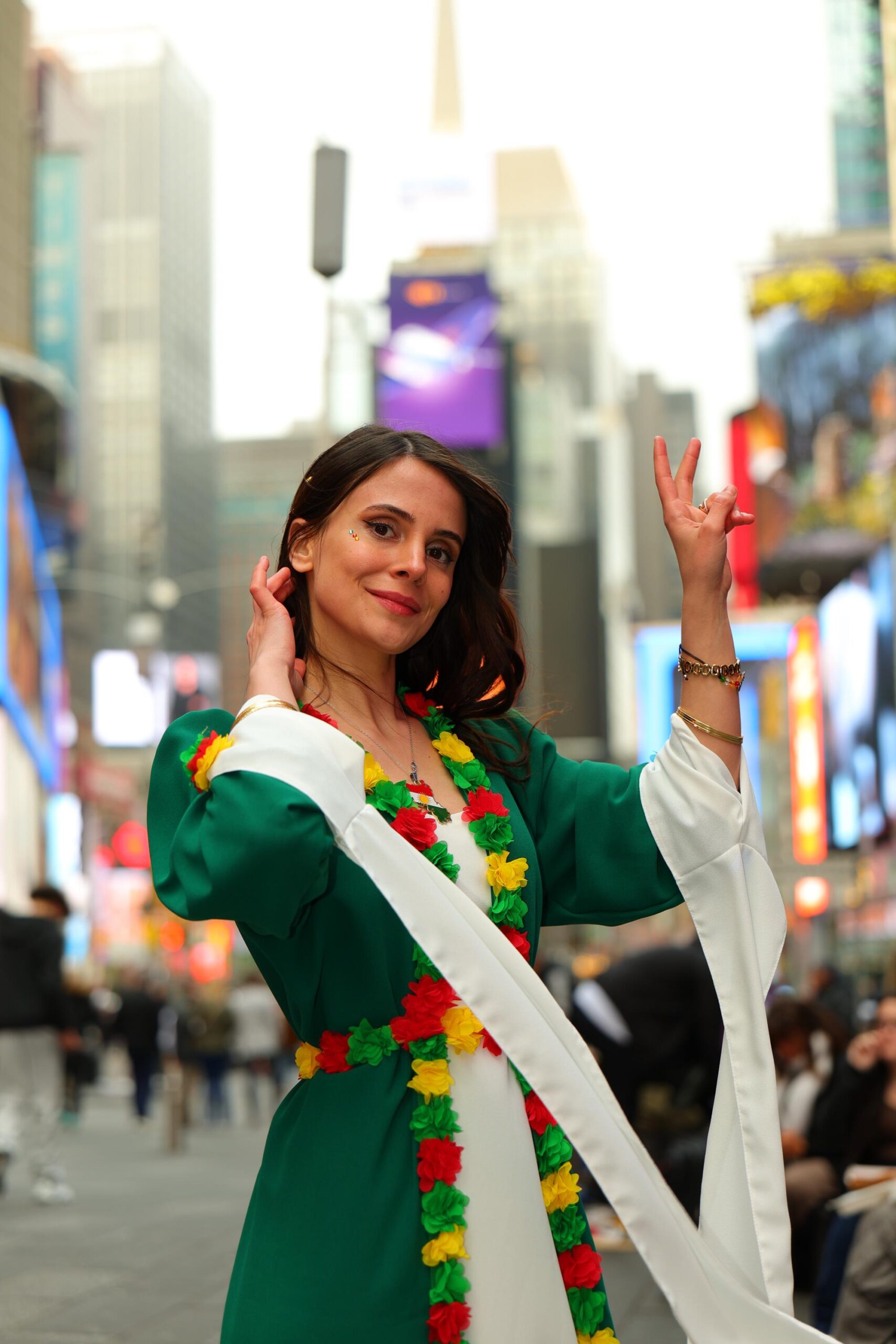 Kesk Sor Zer Kiras Fistan Newroz Yeşil - Image 7