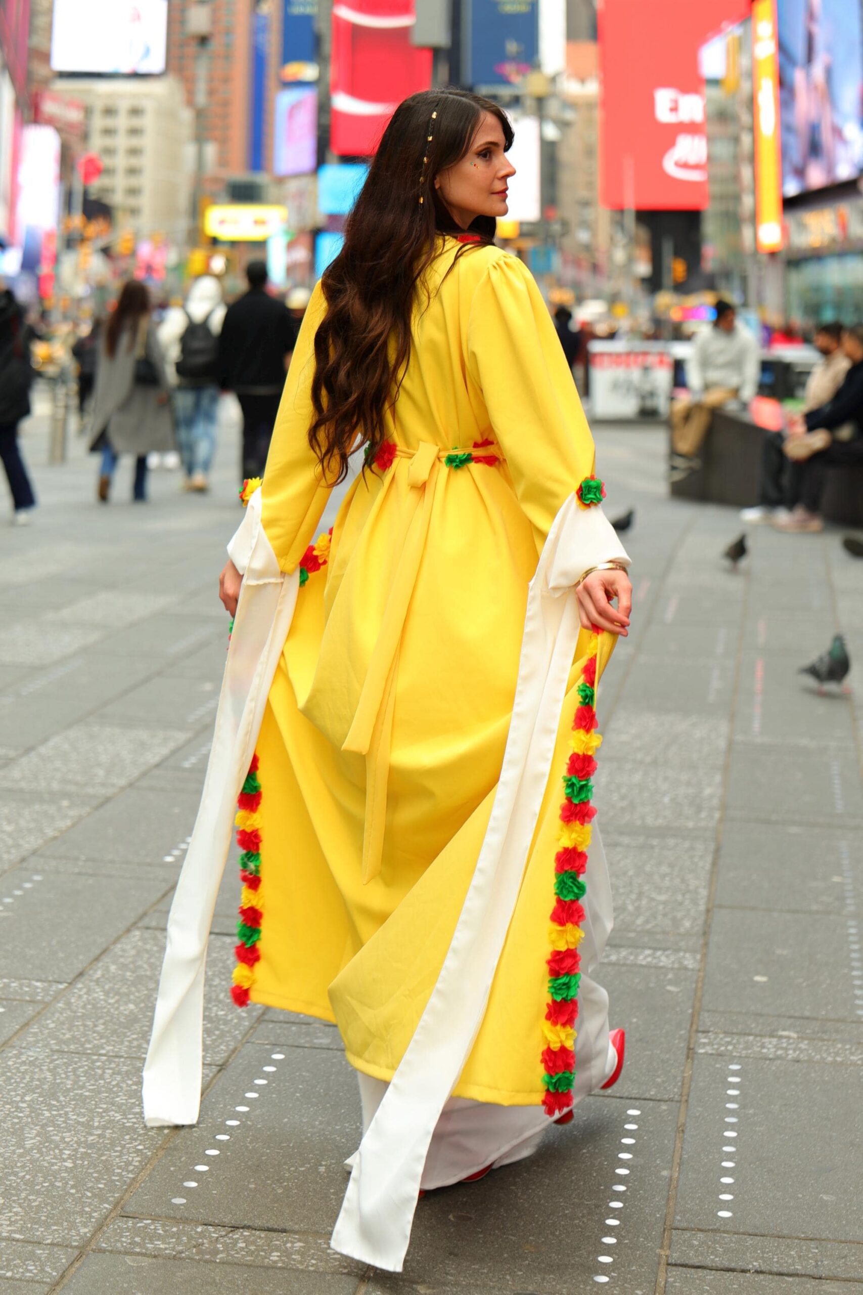 Kesk Sor Zer Kiras Fistan Newroz - Image 7